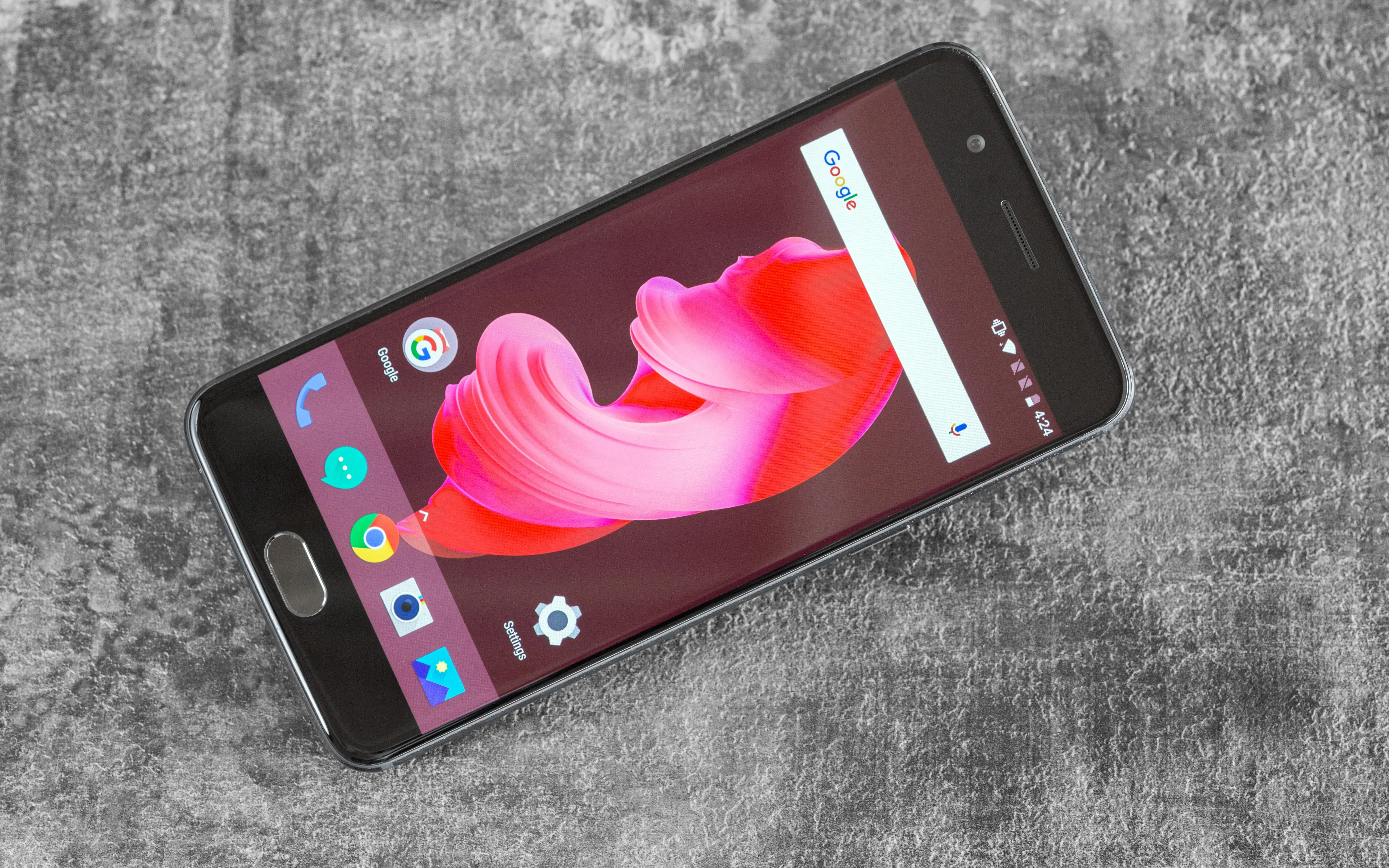 OnePlus 5 업데이트 도착: 911 통화 재부팅 버그 해결