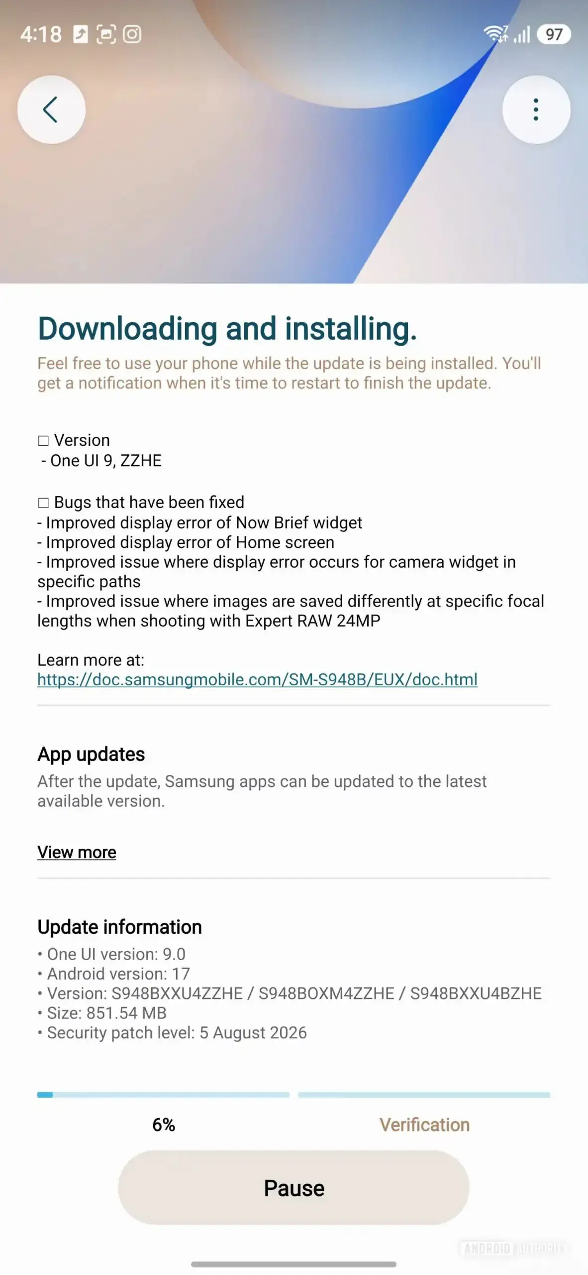 Download do Samsung One UI 9 beta 6 (esquerda), nova opção de painel Edge (direita)