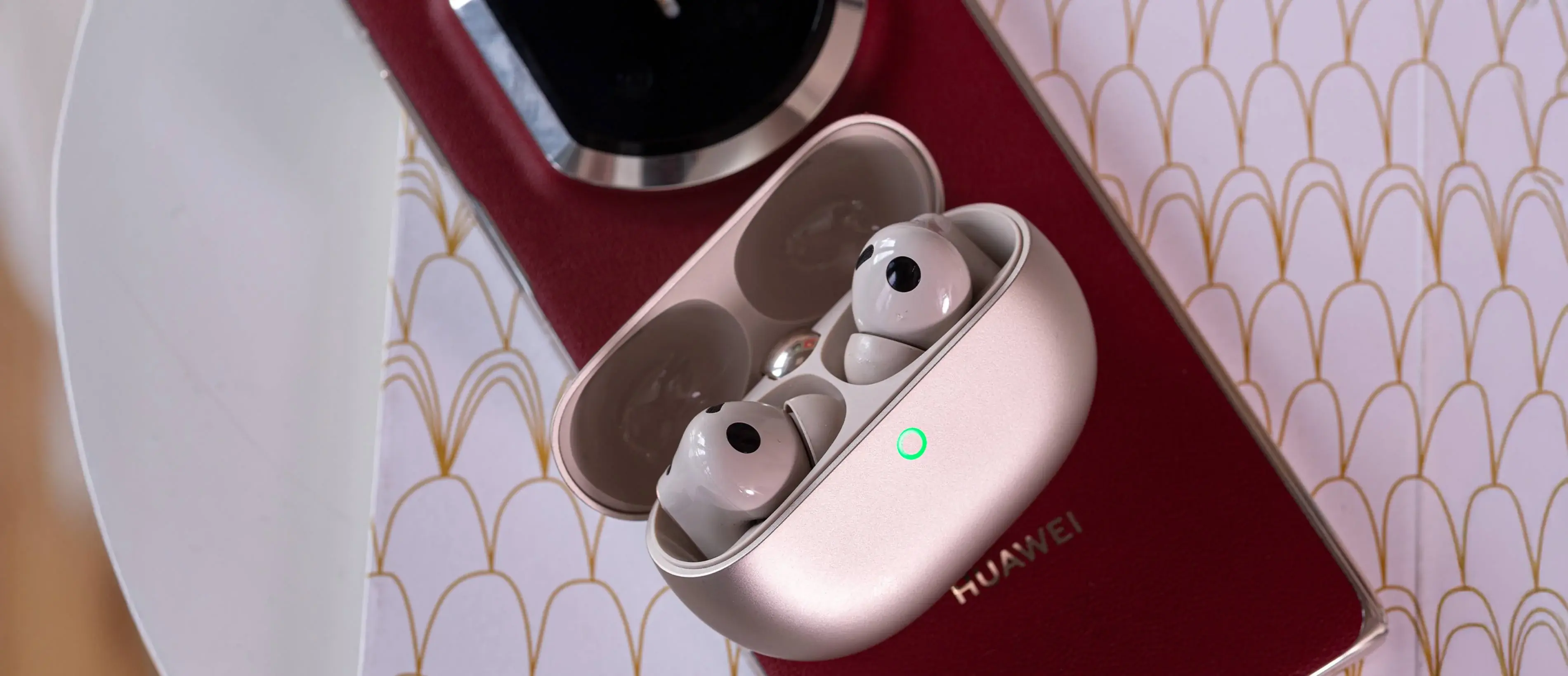 Huawei FreeBuds Pro5 리뷰: 프리미엄 사운드, 고급 소음 제거 및 인상적인 배터리 수명
