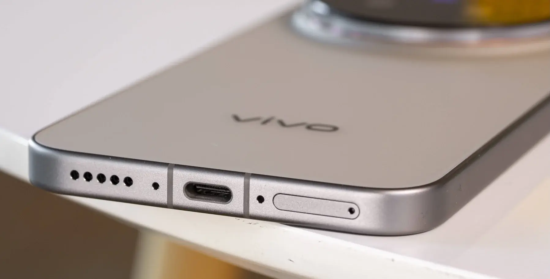 Tipster：Vivo 测试配备 12,000mAh 大电池的智能手机