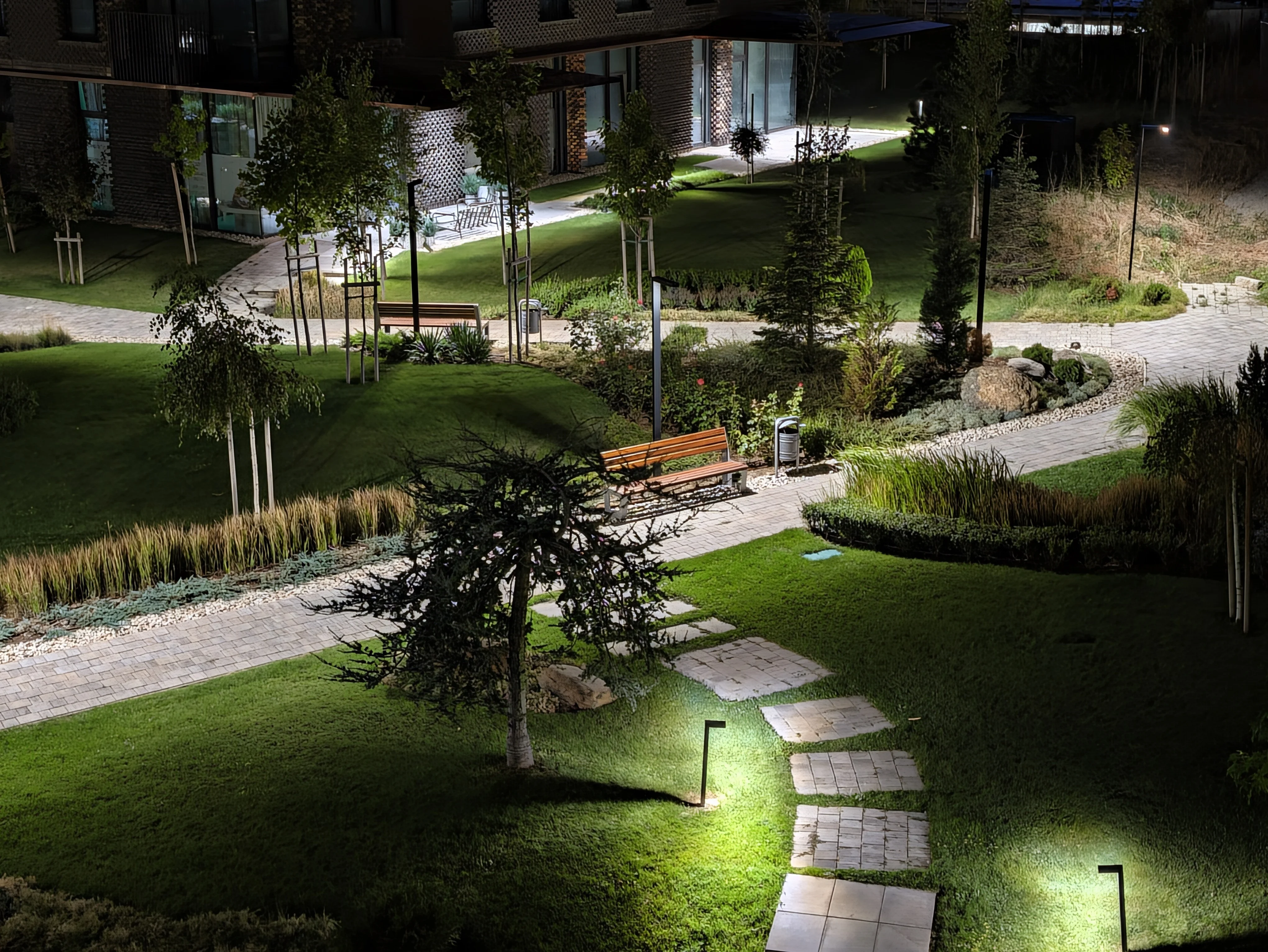Confronto in condizioni di scarsa illuminazione, fotocamera principale (2x): Pixel 11 Pro - 48 mm, f/1.7, ISO 454, 1/21 s (4080x3064px) - Notizie del 26 09 Recensione Google Pixel 11 Pro vs. 10 Pro