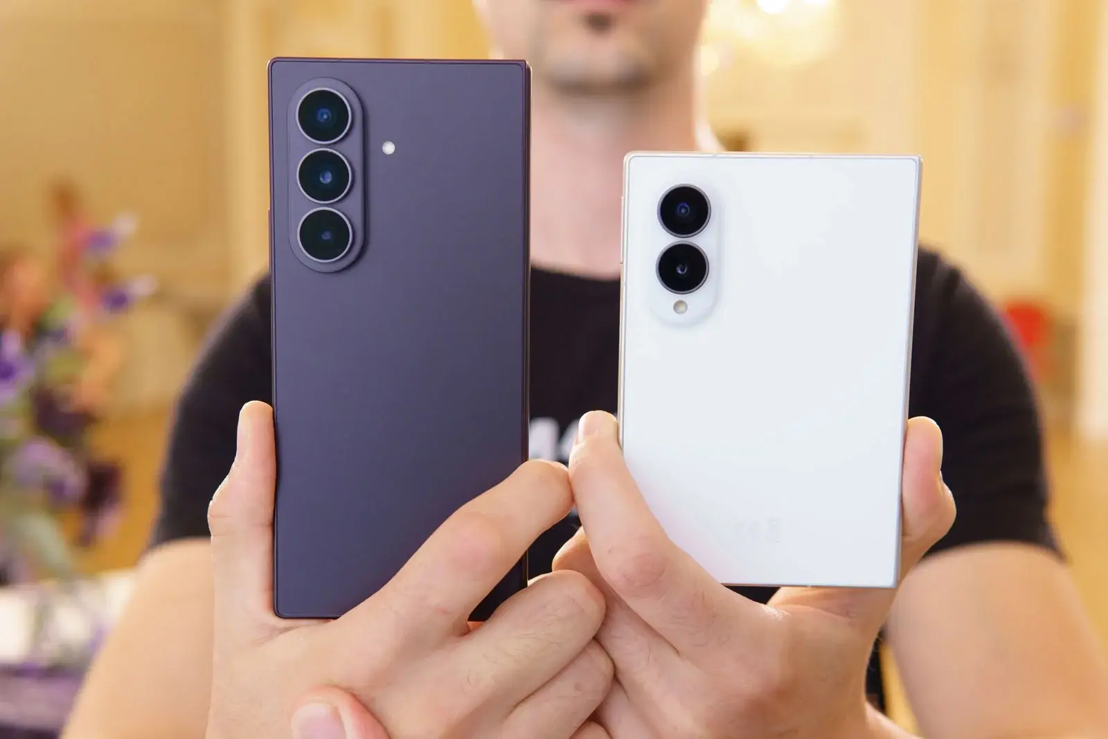 Elinizde Galaxy Z Fold8 ve Galaxy Z Fold8 Ultra