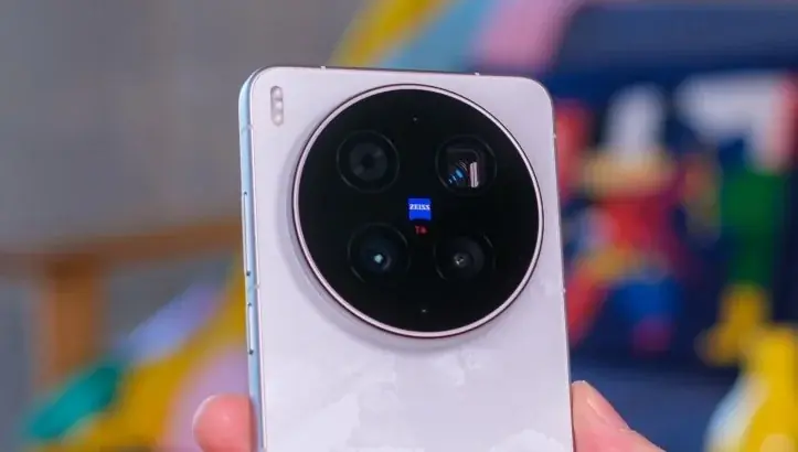 Vivo pesa tres sensores de 200MP para el ultrateleobjetivo X500