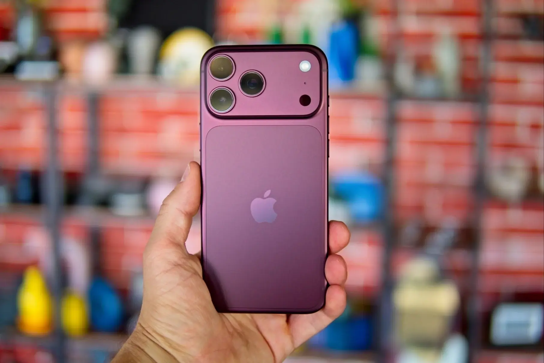 यहां 20Wh बैटरी शिपिंग प्रतिबंधों को दरकिनार करने का Apple का चतुर तरीका है यहां 20Wh बैटरी शिपिंग प्रतिबंधों को दरकिनार करने का Apple का चतुर तरीका है