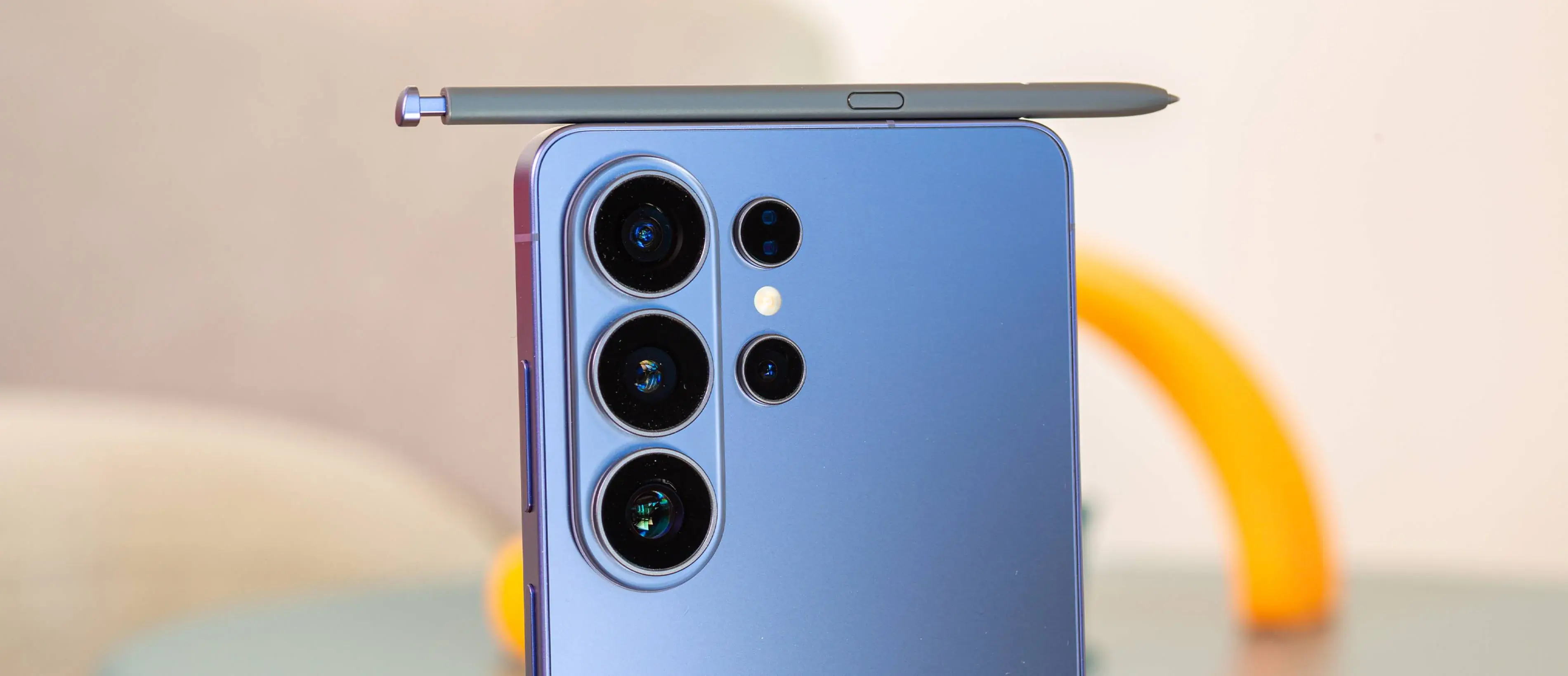 Новый отчет: серия Samsung Galaxy S27 может иметь более высокую цену