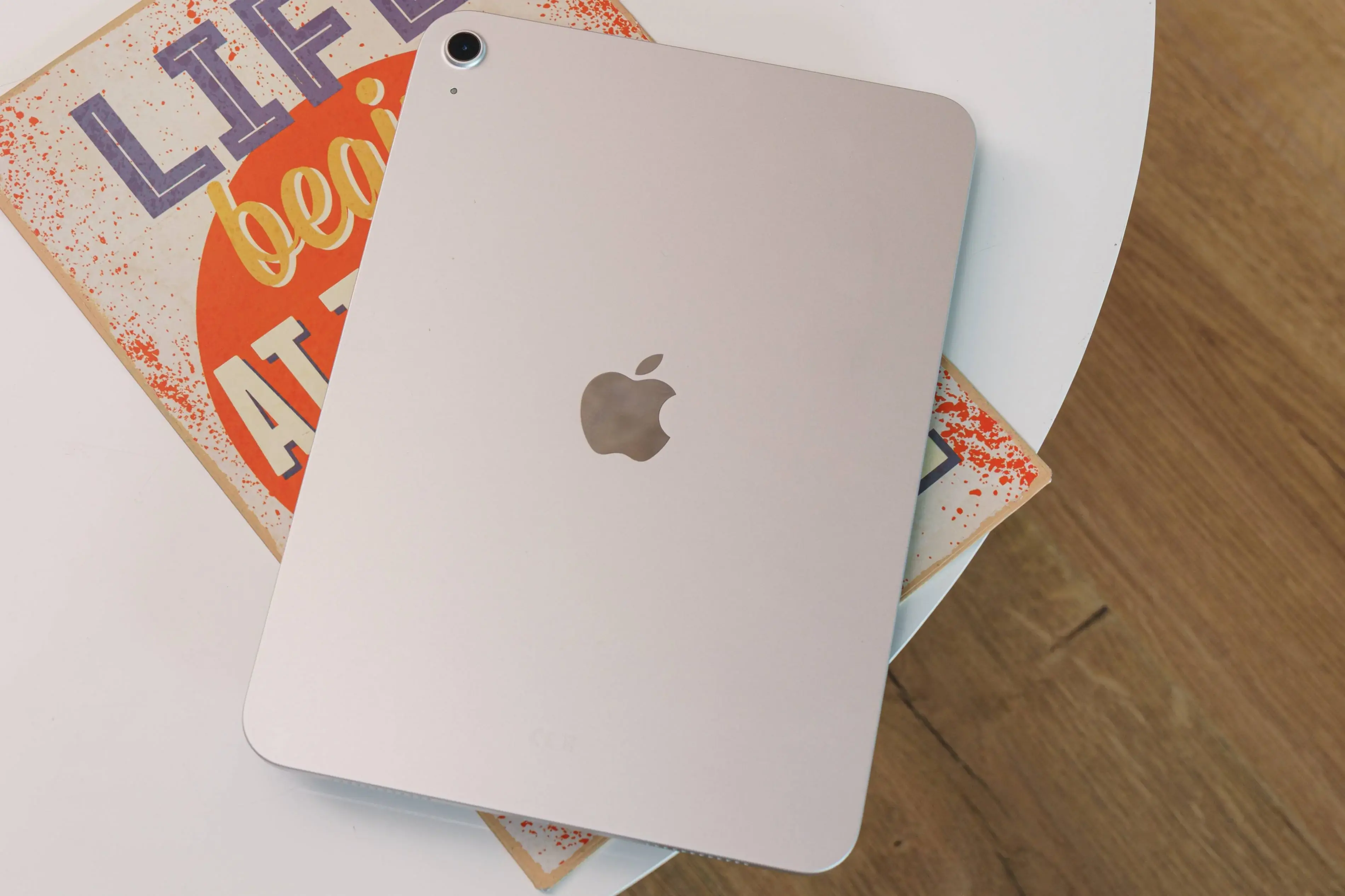 Текущий ванильный iPad 2025 года