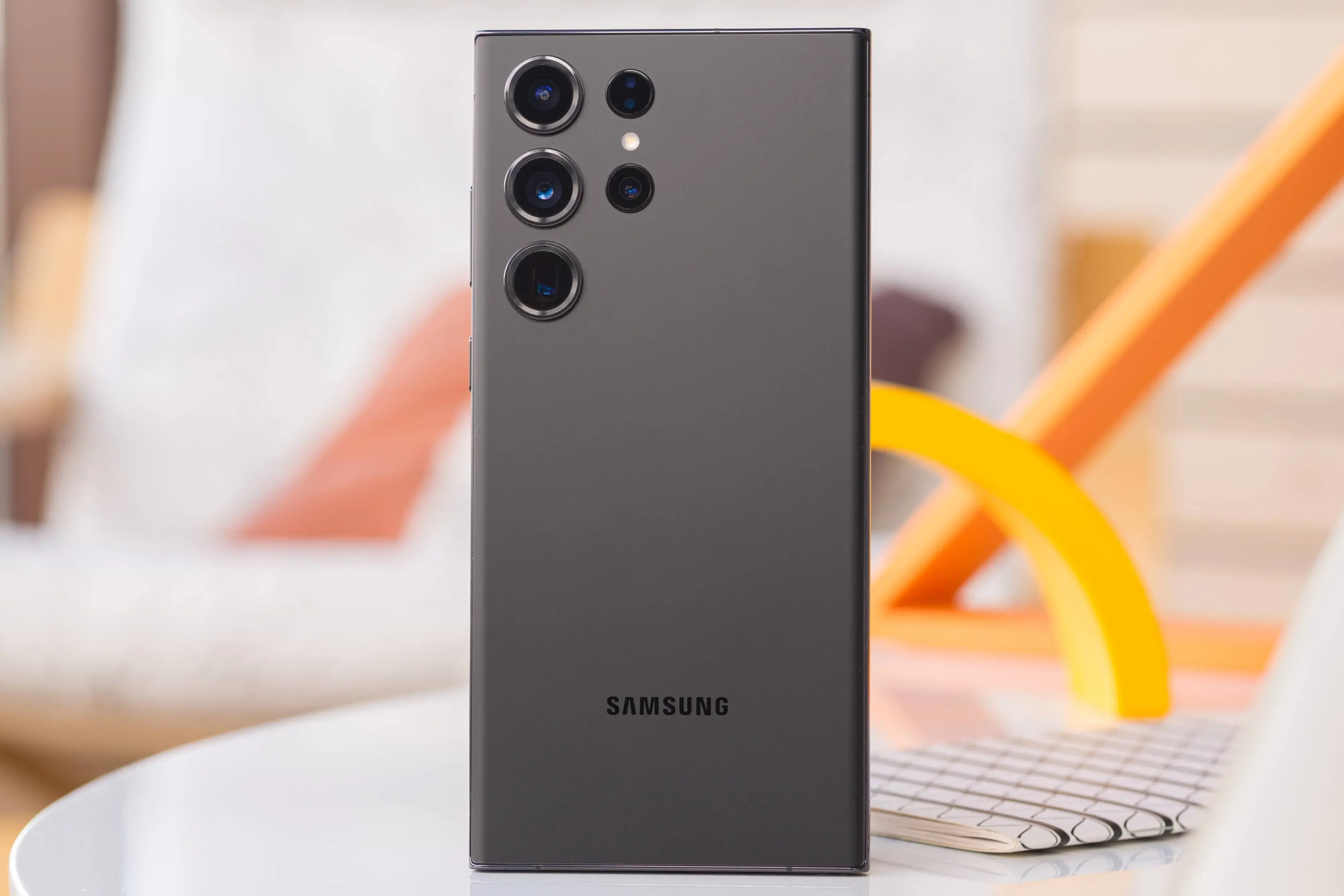 Samsung affronta una causa sui brevetti su Galaxy S23 Ultra e Galaxy Watch Ultra