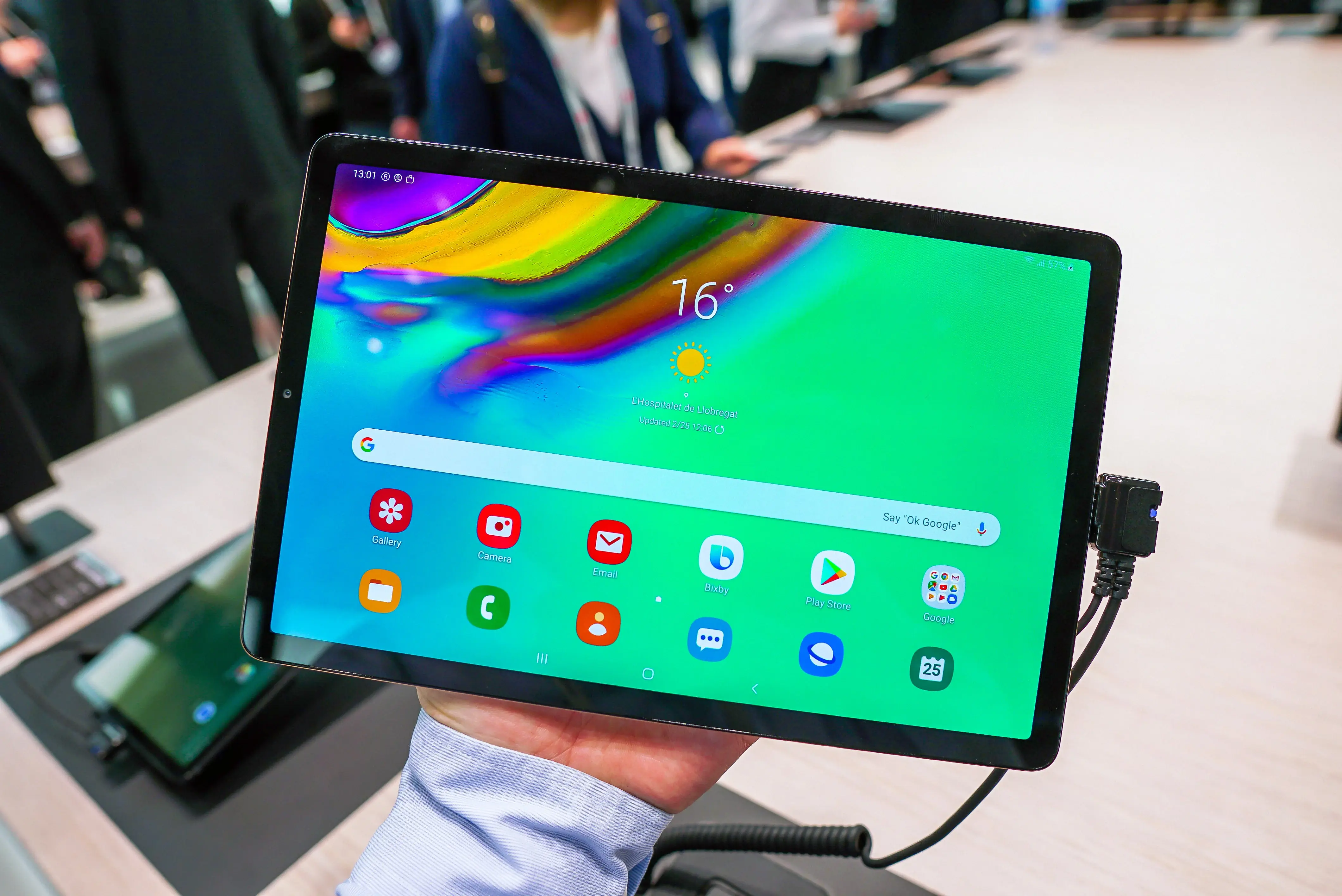 三星 Galaxy Tab S5e 获得 Bixby 语音支持，增强通话和消息连续性