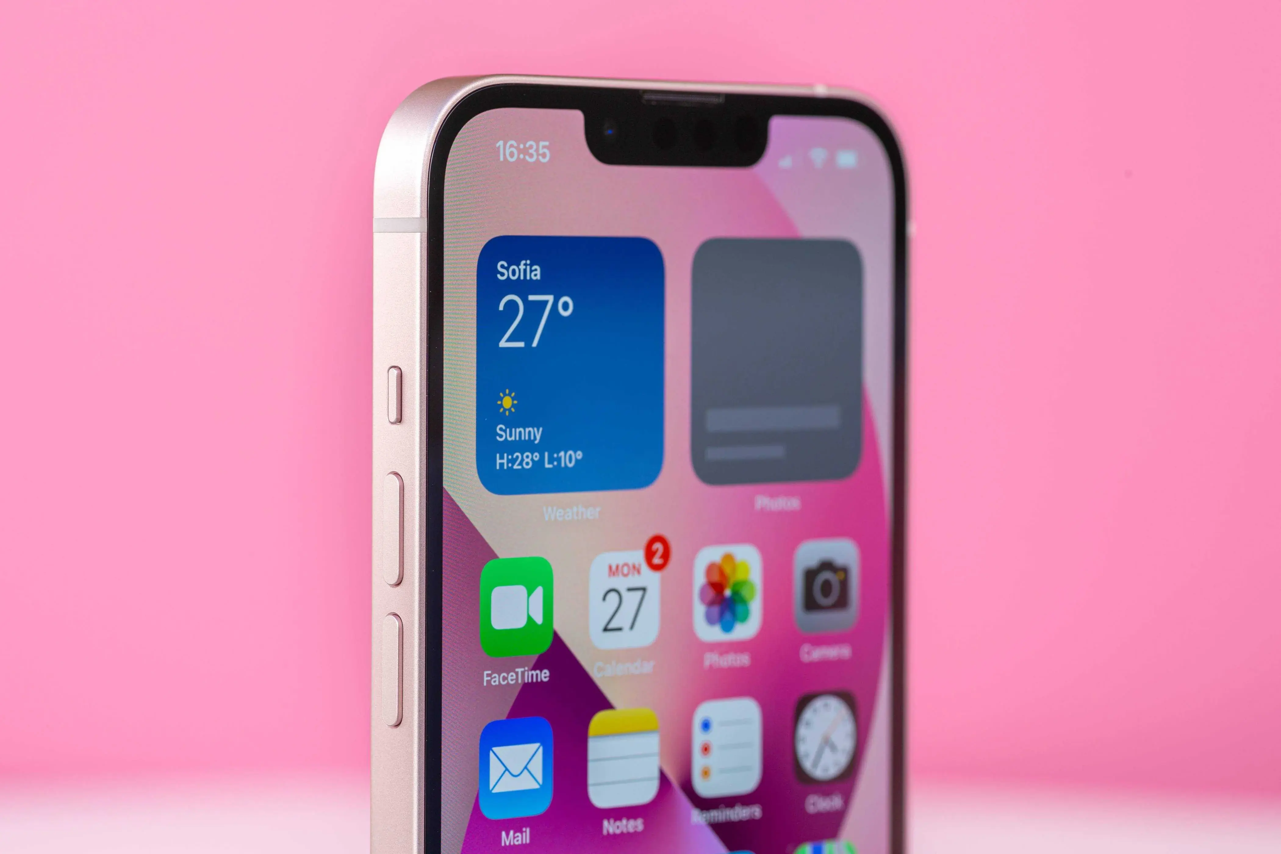 BOE suspende la producción de OLED para iPhone13