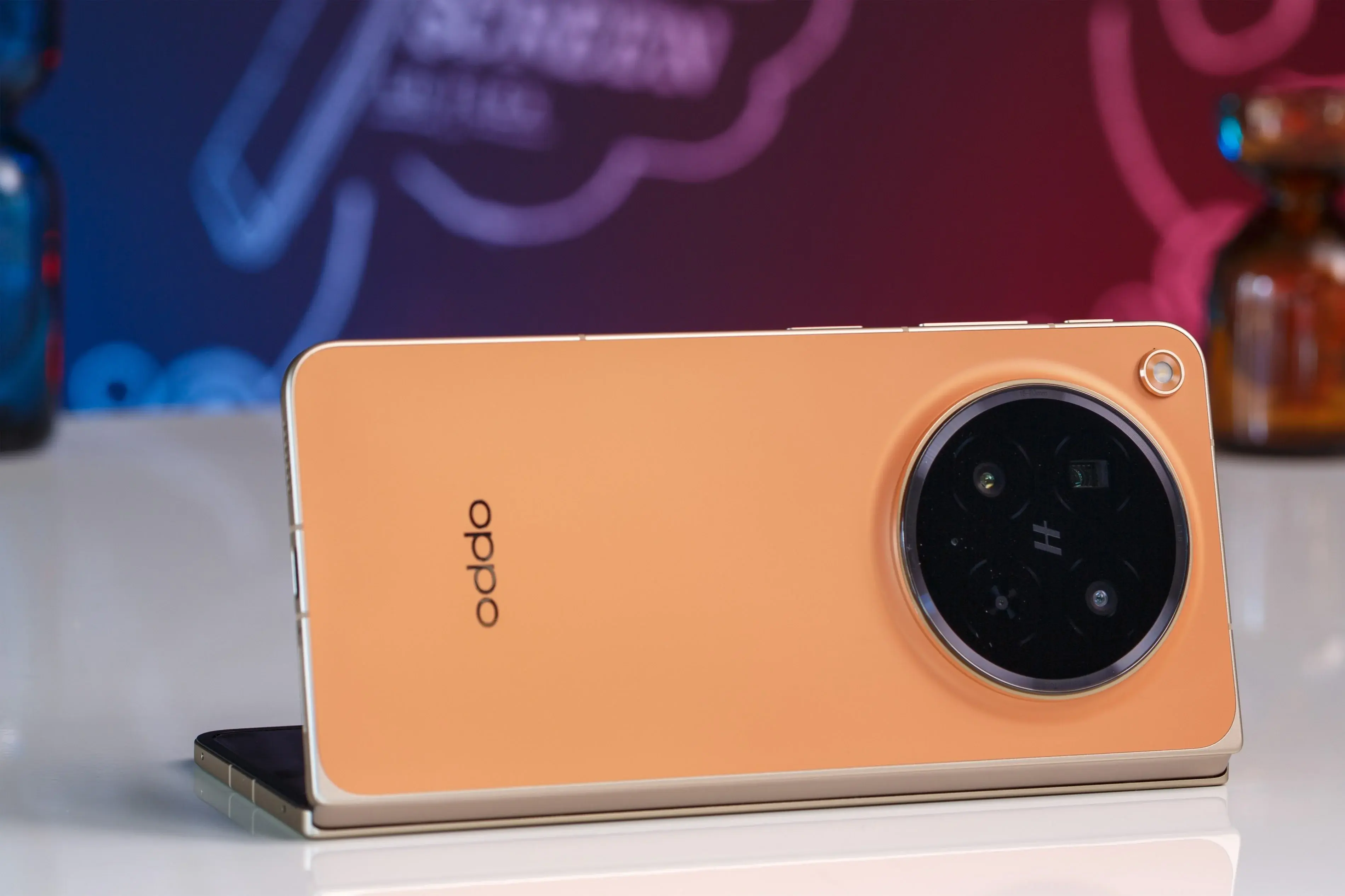 Oppo Encuentra N6