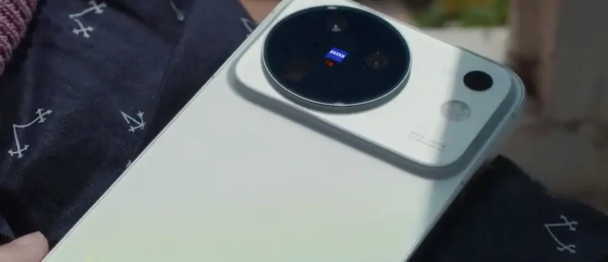 vivo X500 Geekbench Sızıntısı Yaklaşan Seride Yonga Seti Bölünmesini Ortaya Çıkardı