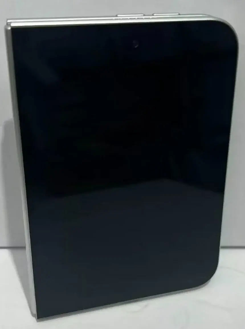 Atrapa urządzenia Apple iPhone Ultra