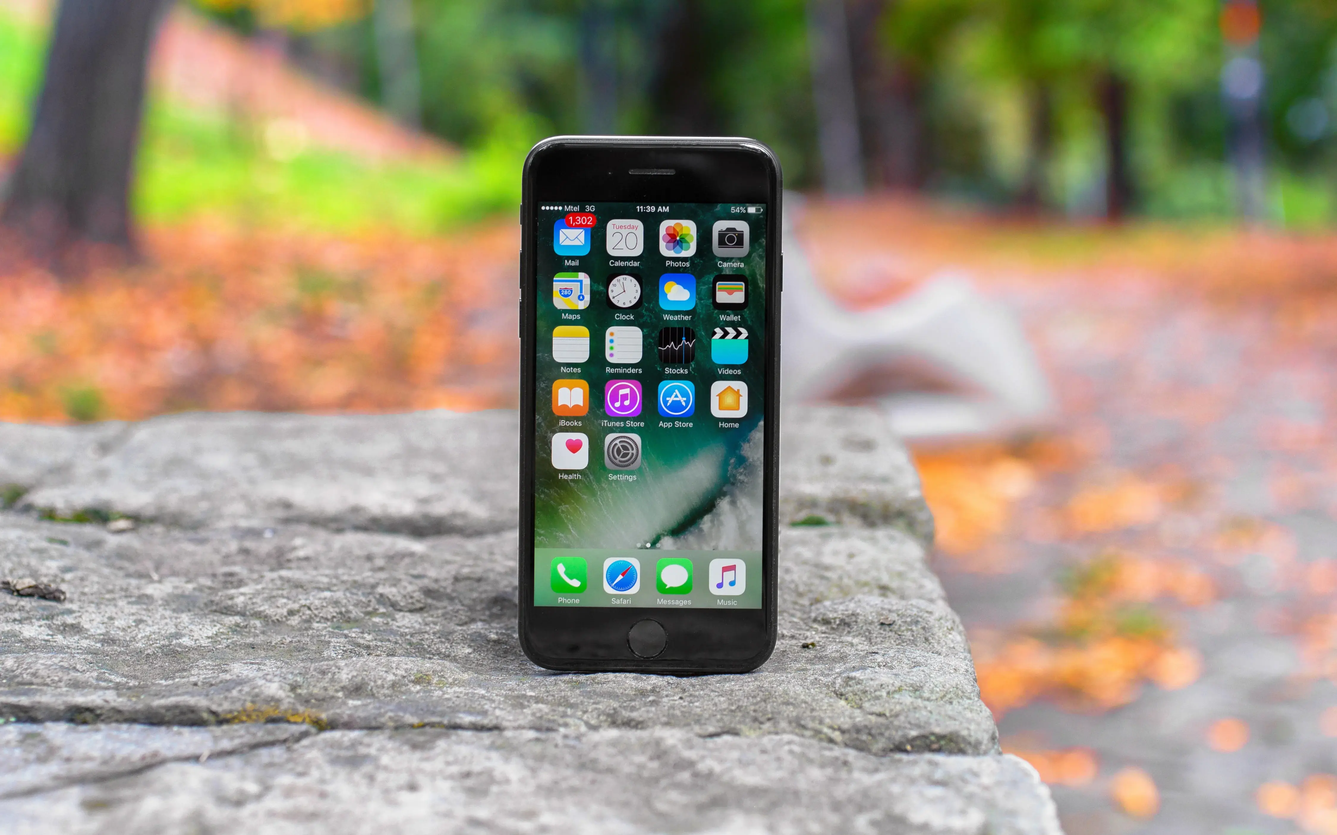 Foxconn 비디오 유출로 iPhone 8 뒷면 공개
