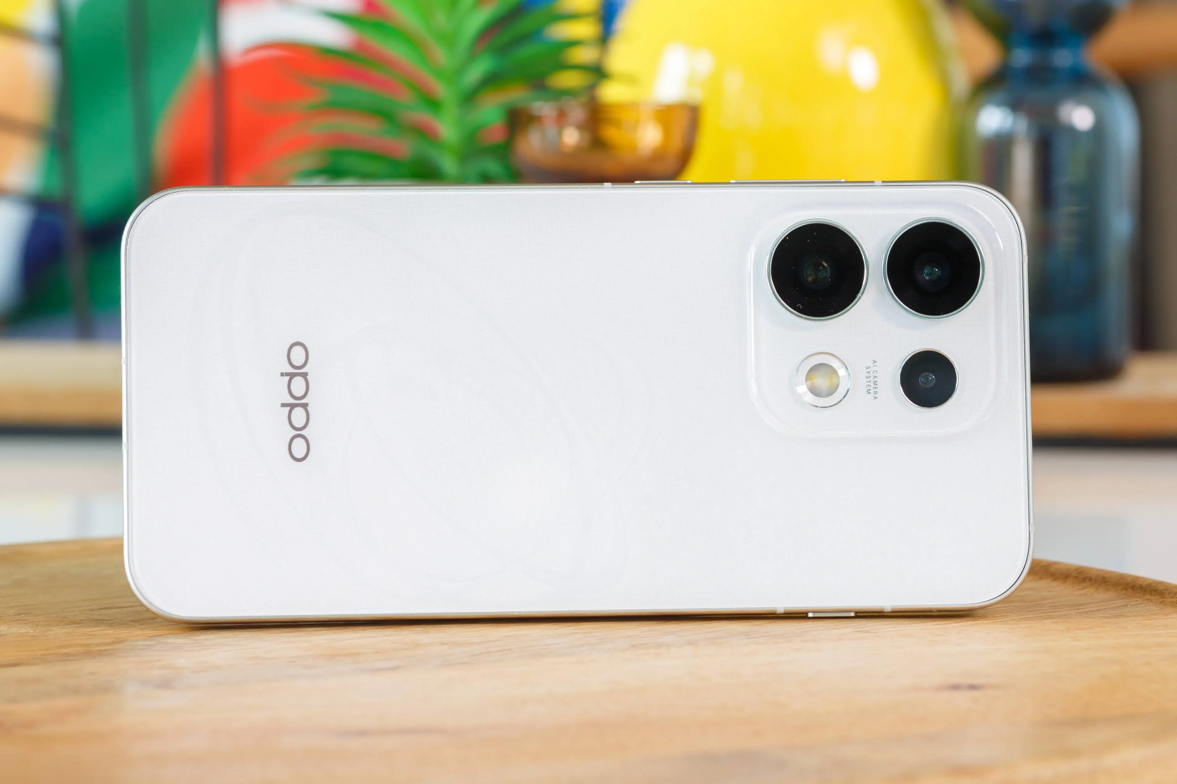 تسريب مواصفات هاتف oppo Reno17 Pro: لماذا تبدو التفاصيل مألوفة جدًا؟