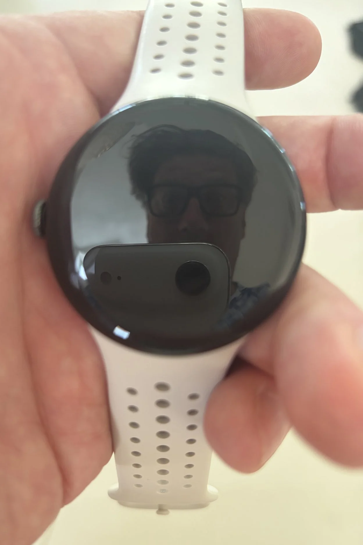 النموذج الأولي المسرب لـ Pixel Watch 5 (الائتمان: راندي بيتشفورد)