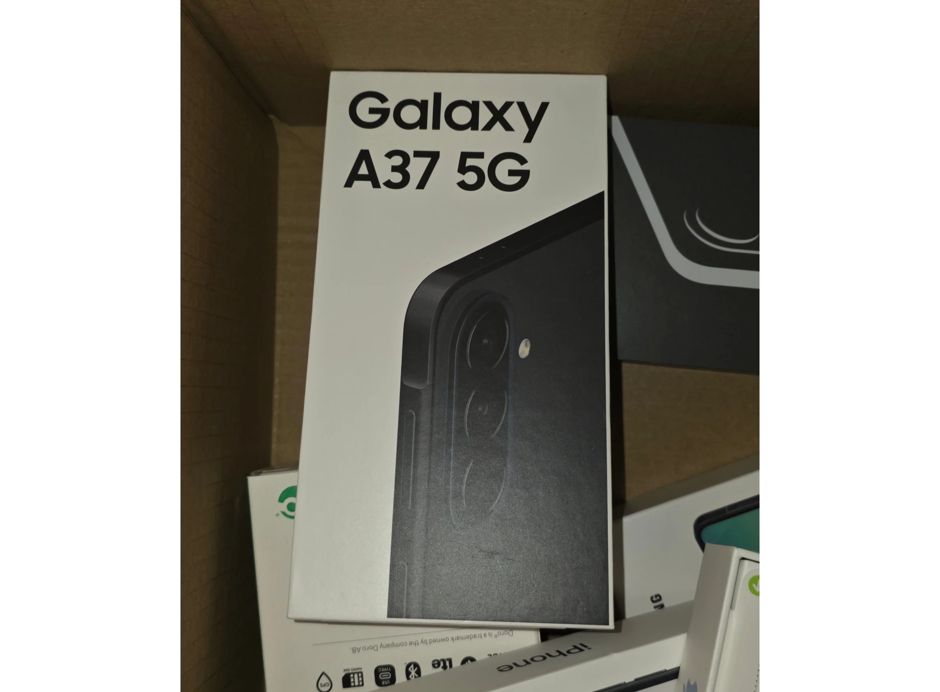 Perdite nella scatola del Samsung Galaxy A37