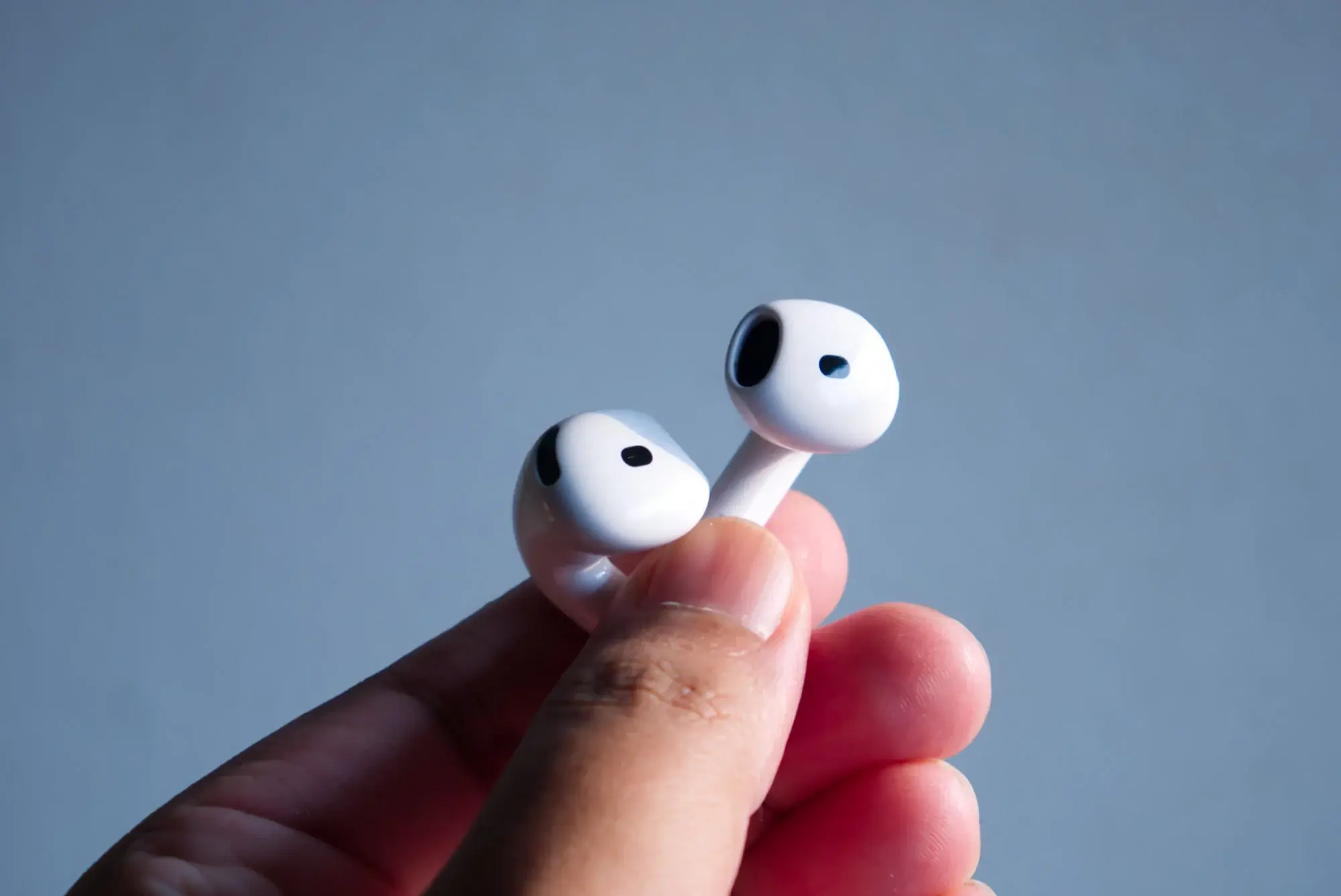 Обзор Apple AirPods 5 Обзор Apple AirPods 5