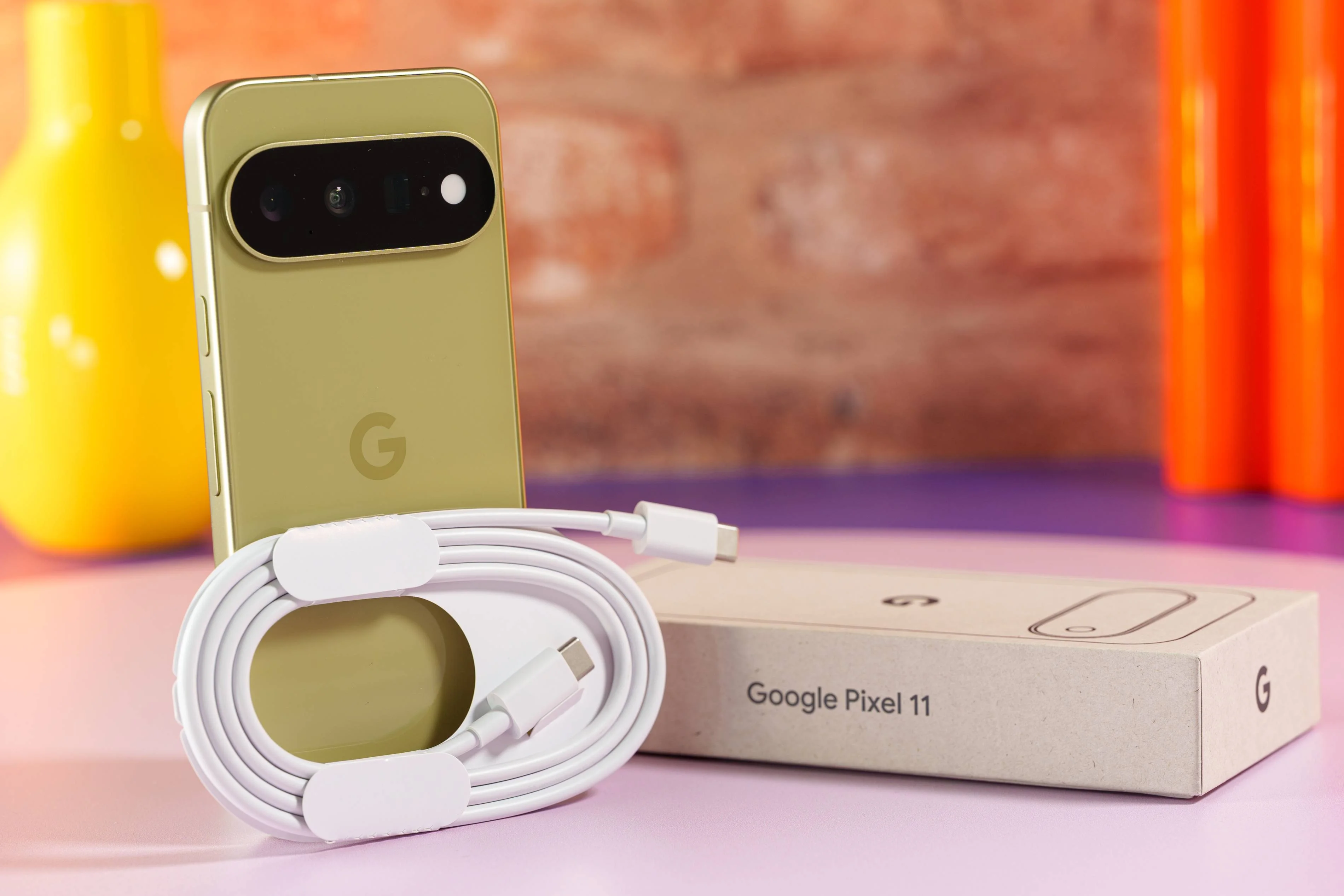 검토용 Google Pixel 11
