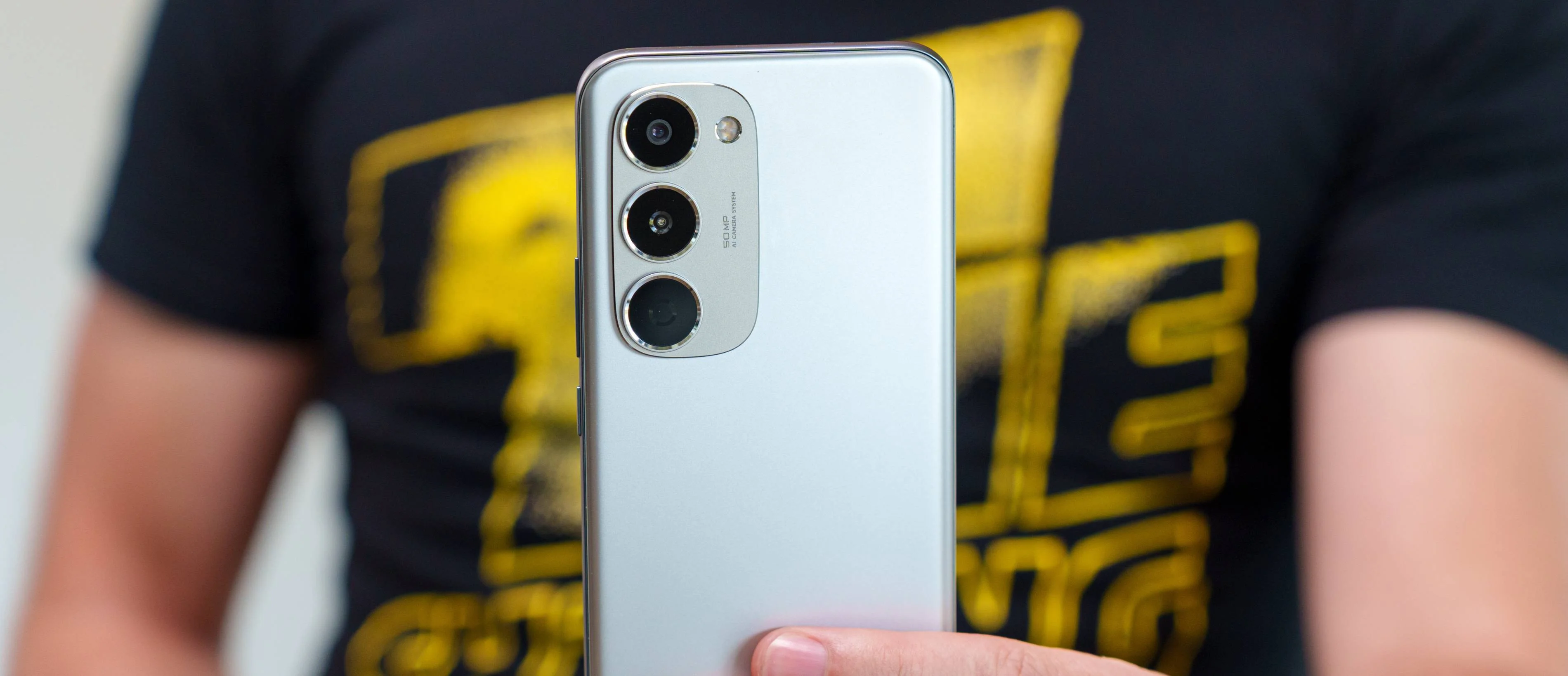 Tecno Spark 40 Pro+ Unboxed: 첫 번째 살펴보기 및 실습 검토