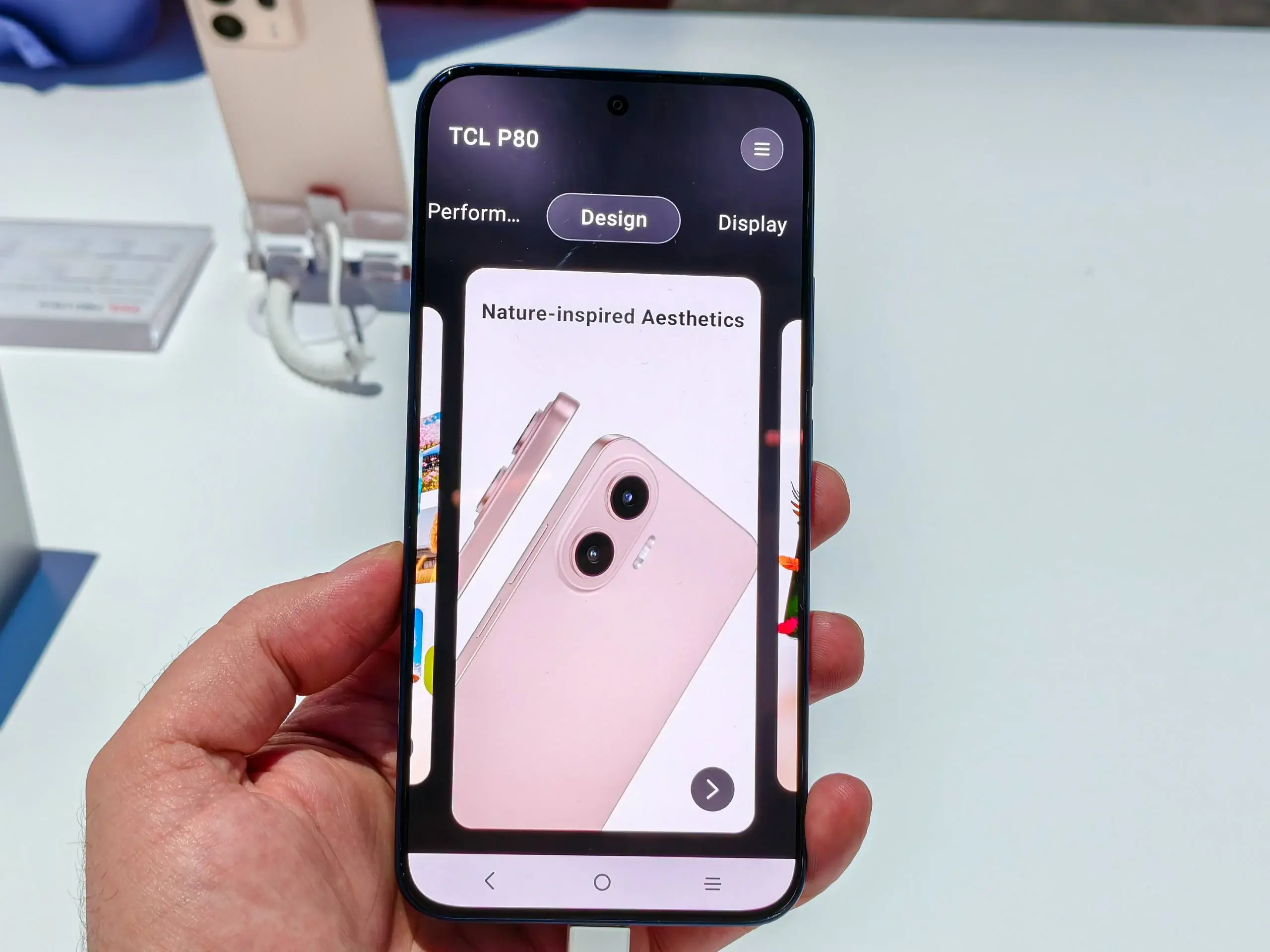 Sin tecnología NxtPaper en el TCL P80