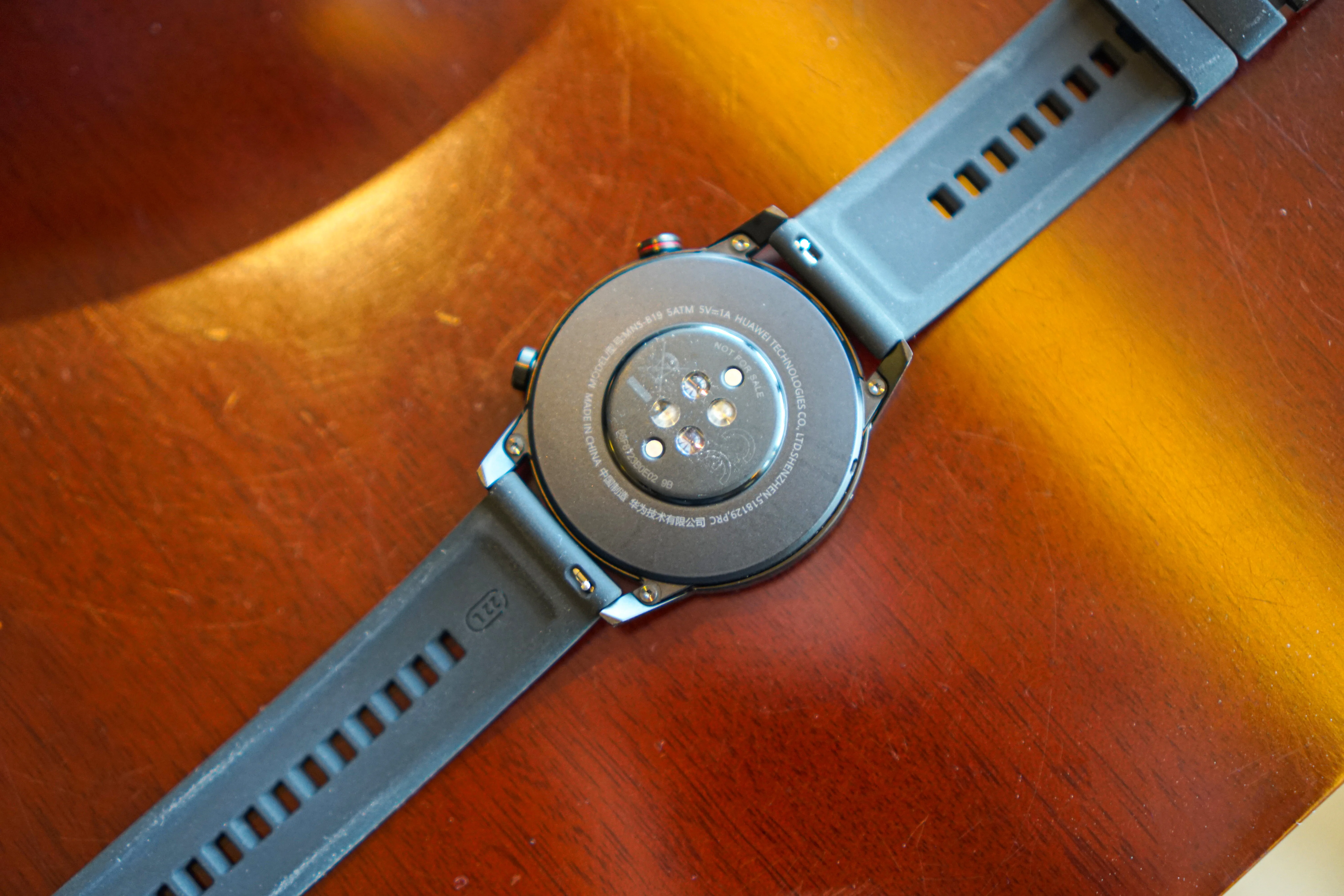 차콜 블랙 46mm - Honor MagicWatch 2 직접 리뷰