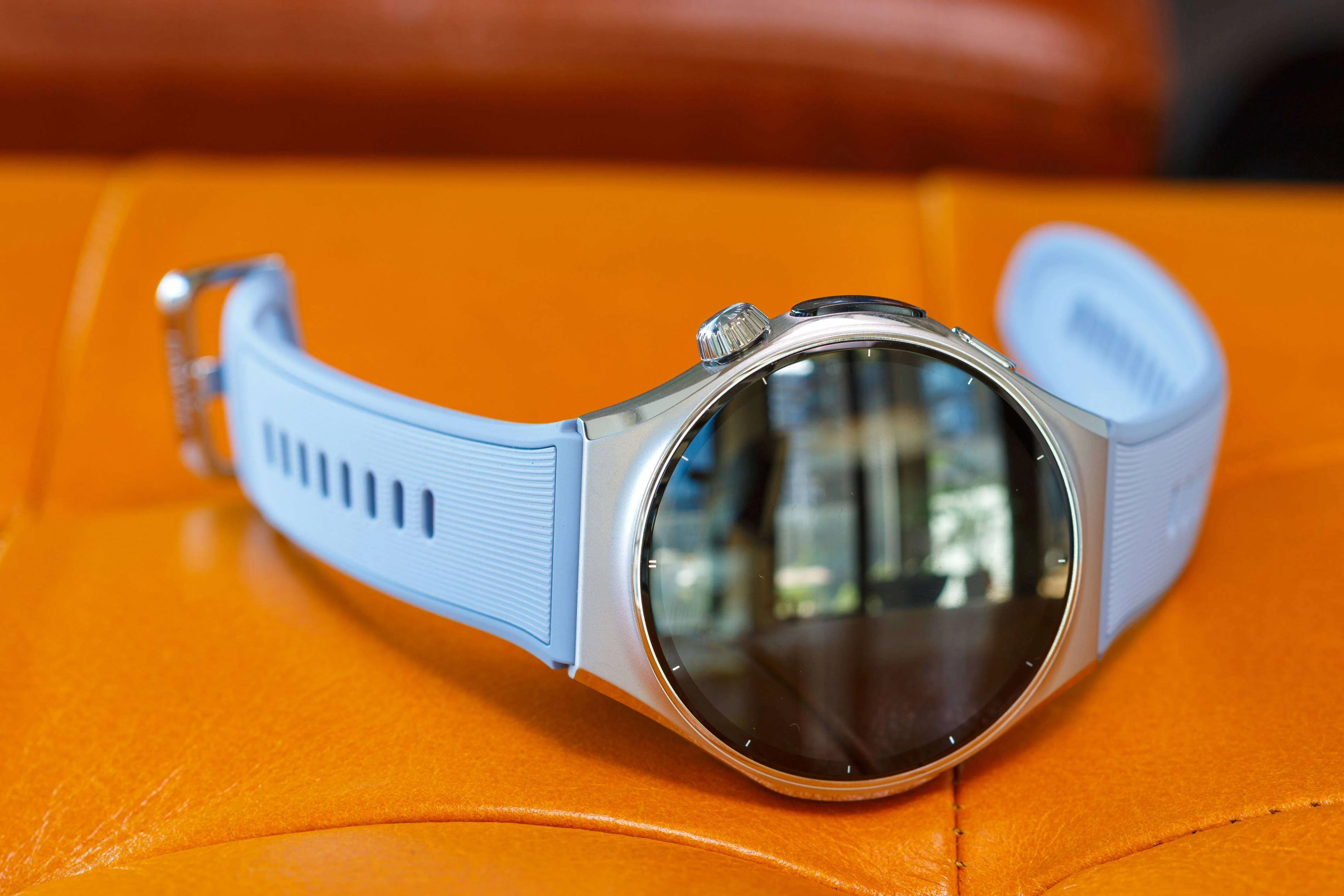 Sferyczne szkło szafirowe